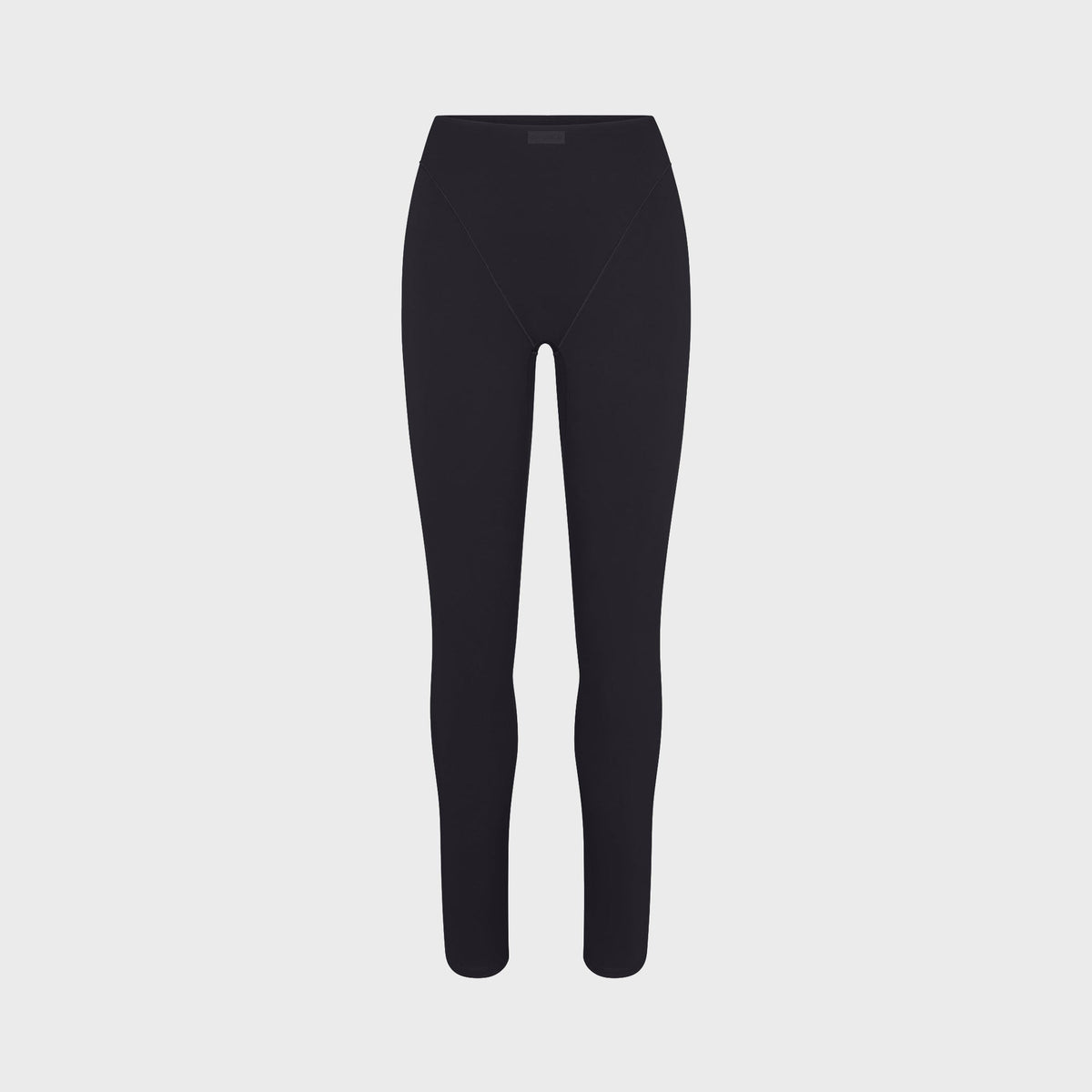 NikeSKIMS Matte High-Waisted V-Line Leggings - Obsidian