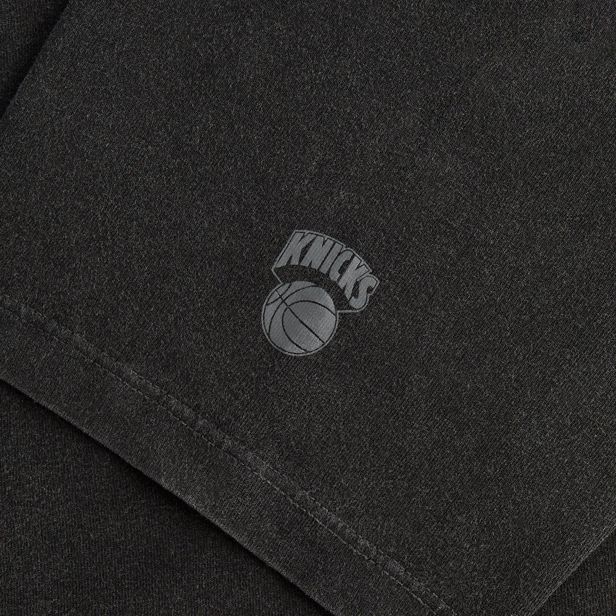 Kith for the New York Knicks Bernard King Vintage Jones Tee - Black