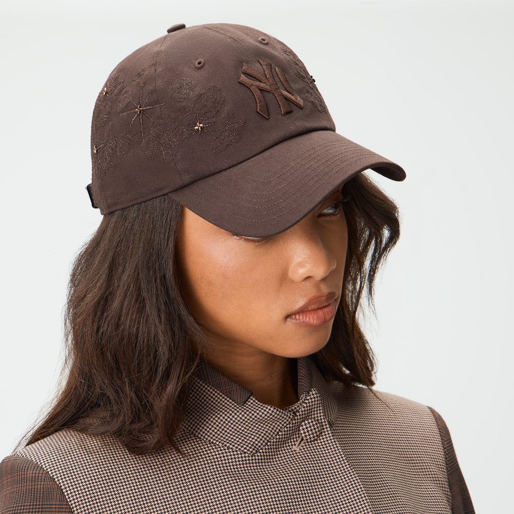 Kith Women & '47 for the New York Yankees Clean Up Classic Cap - Incognito