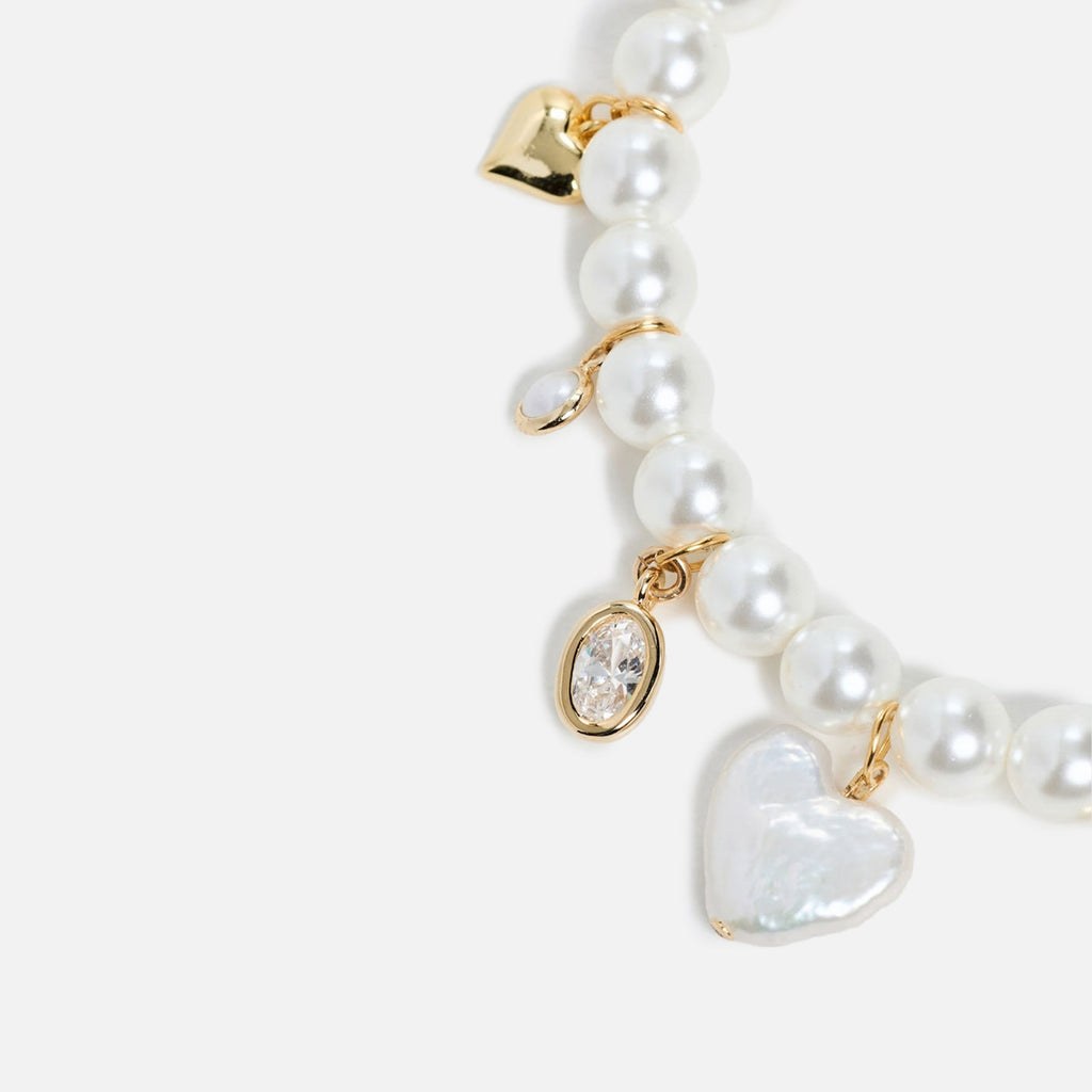 SHASHI Pearl Charm Bracelet - White / Gold
